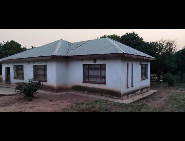 4 BEDROOM HOUSE FOR SALE IN MPHEGO